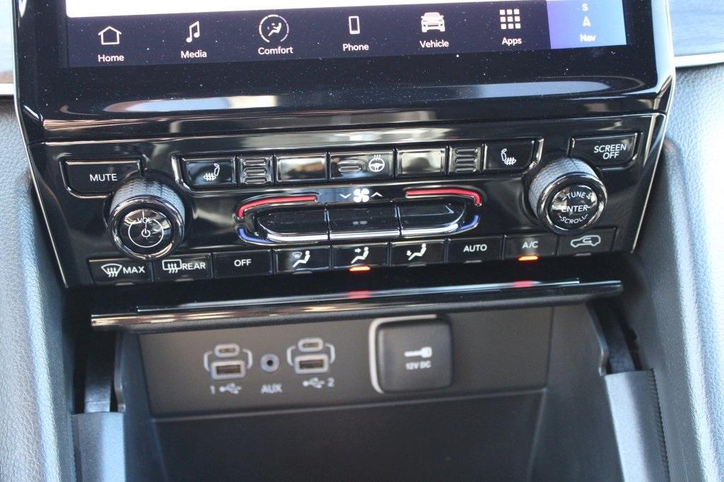 new 2025 Jeep Grand Cherokee car, priced at $41,785