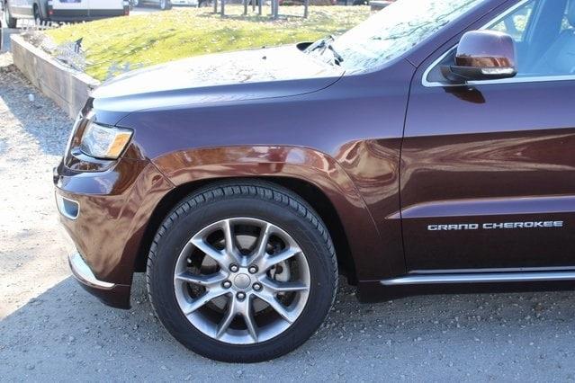 used 2015 Jeep Grand Cherokee car, priced at $16,690