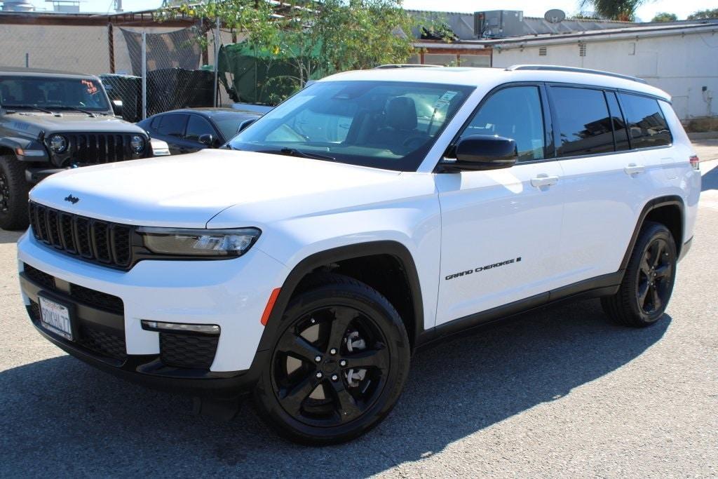 used 2023 Jeep Grand Cherokee L car, priced at $24,990