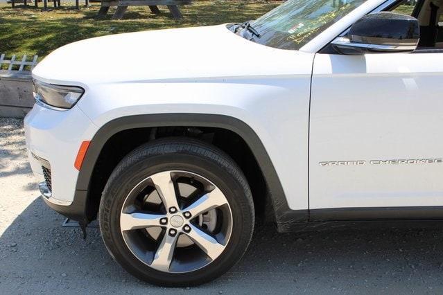 used 2021 Jeep Grand Cherokee L car, priced at $30,590