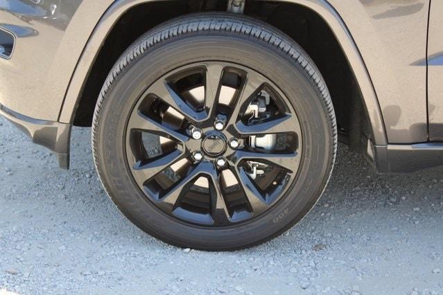 used 2021 Jeep Grand Cherokee car, priced at $24,990