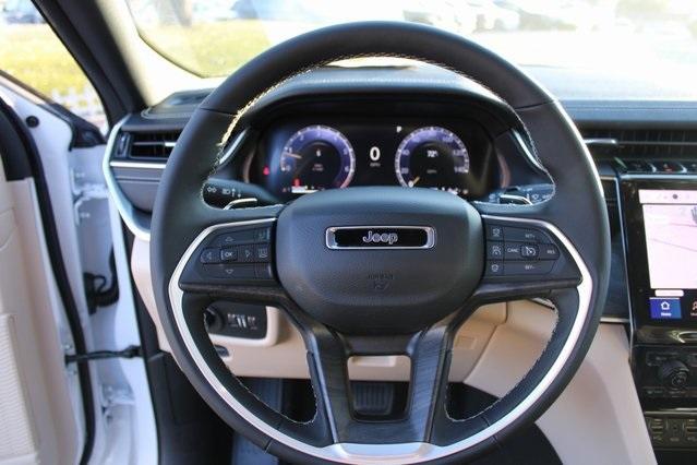 new 2025 Jeep Grand Cherokee car, priced at $41,715