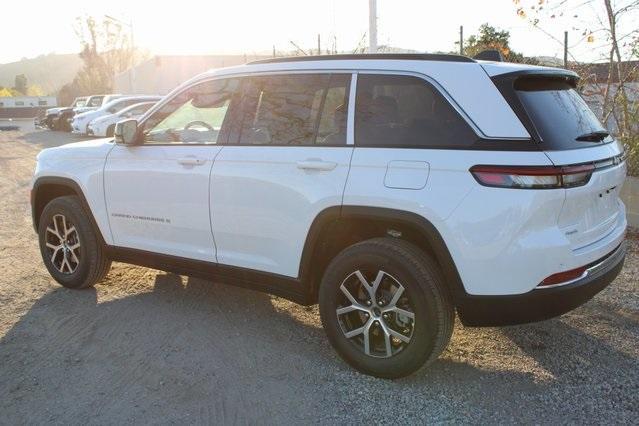 new 2025 Jeep Grand Cherokee car, priced at $41,715