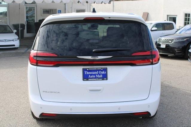 new 2024 Chrysler Pacifica car, priced at $36,500