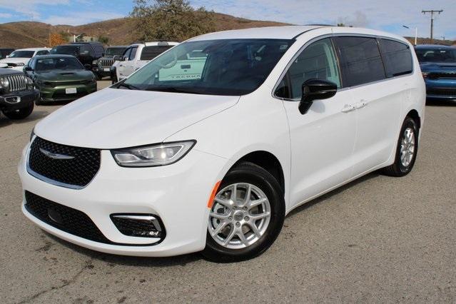 new 2024 Chrysler Pacifica car, priced at $36,500