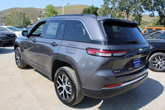 new 2025 Jeep Grand Cherokee car, priced at $41,896