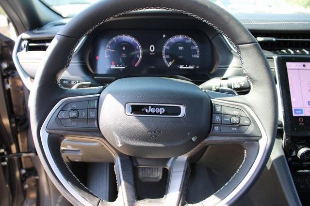 new 2025 Jeep Grand Cherokee car, priced at $41,896