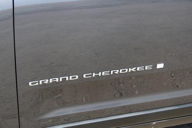 new 2025 Jeep Grand Cherokee car, priced at $41,896