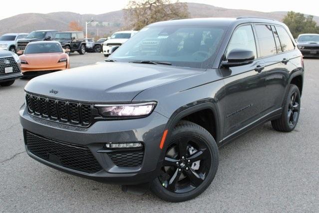 new 2025 Jeep Grand Cherokee car, priced at $42,295