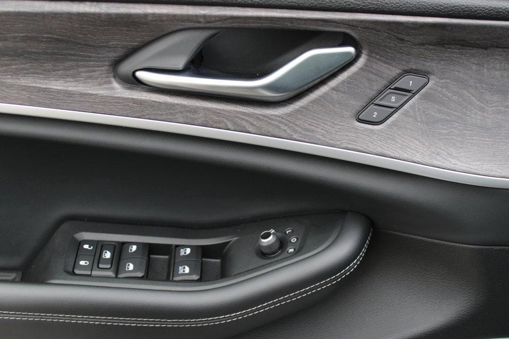 used 2021 Jeep Grand Cherokee L car, priced at $24,450