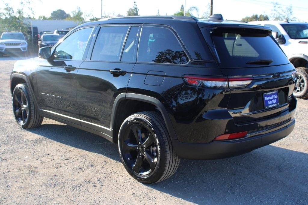 new 2025 Jeep Grand Cherokee car, priced at $42,485