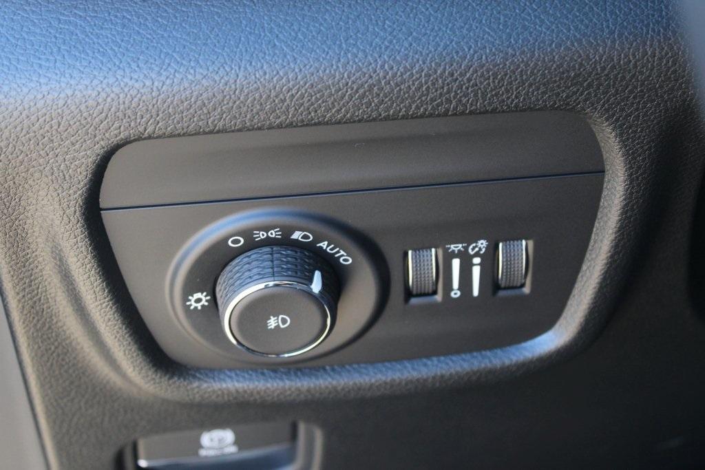 new 2025 Jeep Grand Cherokee car, priced at $42,485