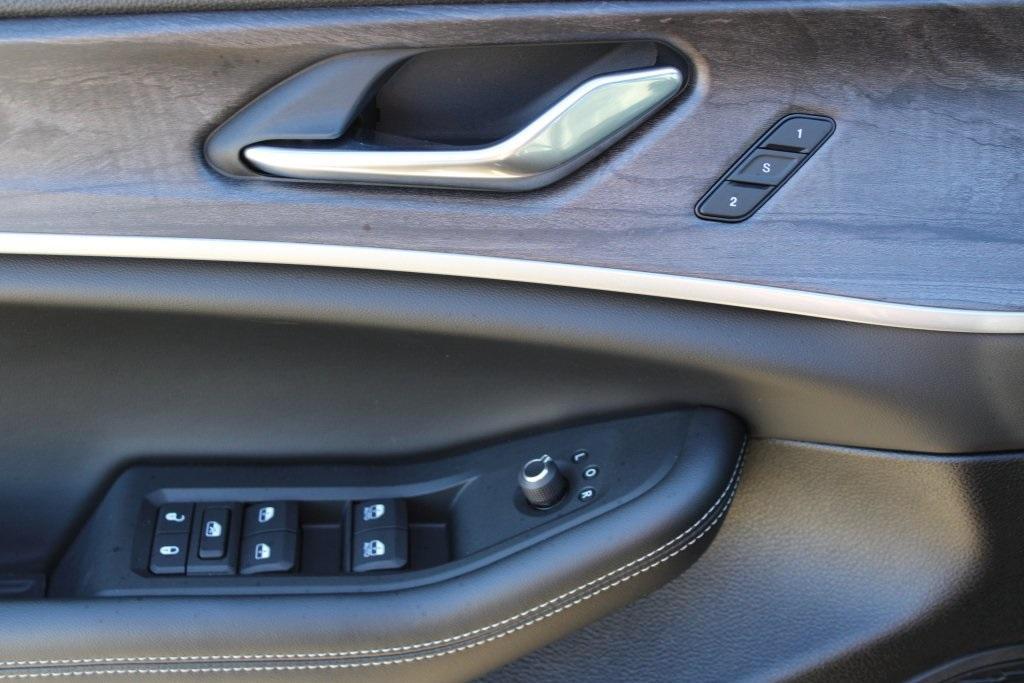 new 2025 Jeep Grand Cherokee car, priced at $42,485
