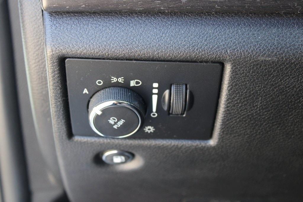 used 2018 Jeep Grand Cherokee car, priced at $16,590