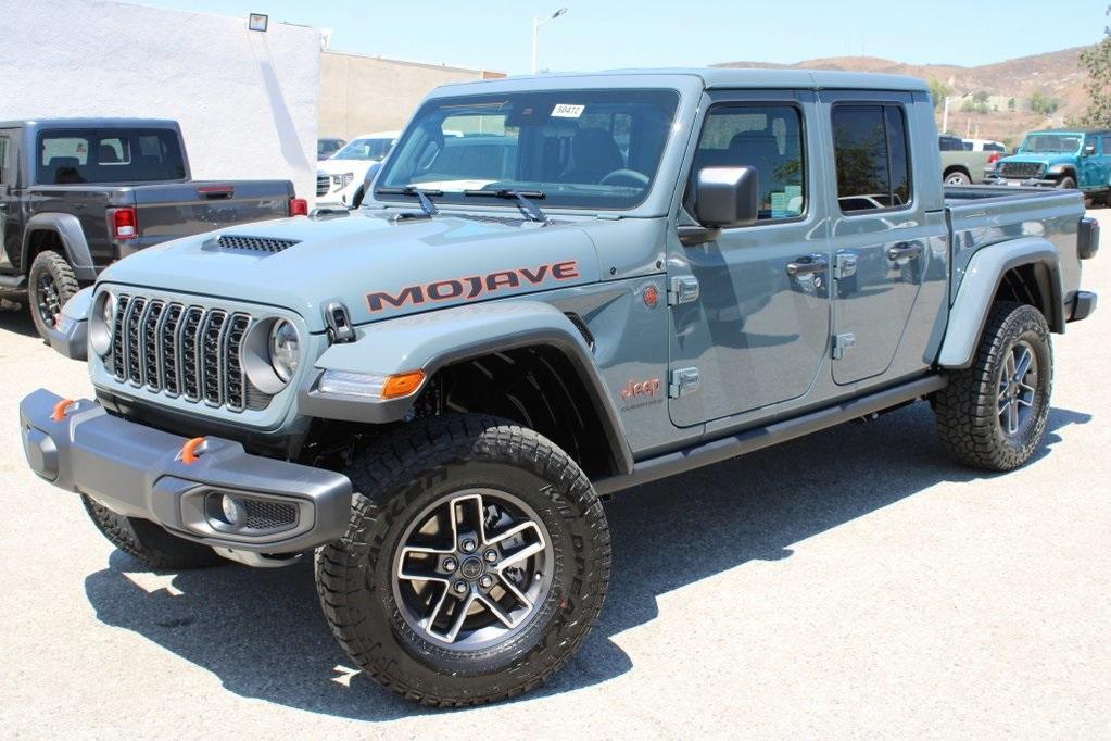 new 2025 Jeep Gladiator car, priced at $44,875