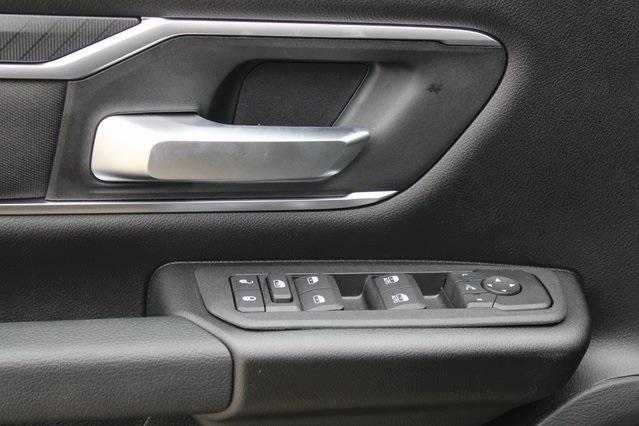 new 2025 Ram 1500 car, priced at $45,413