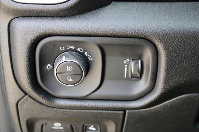 new 2025 Ram 1500 car, priced at $46,008