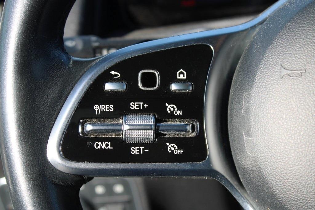 used 2023 Mercedes-Benz GLB 250 car, priced at $24,990