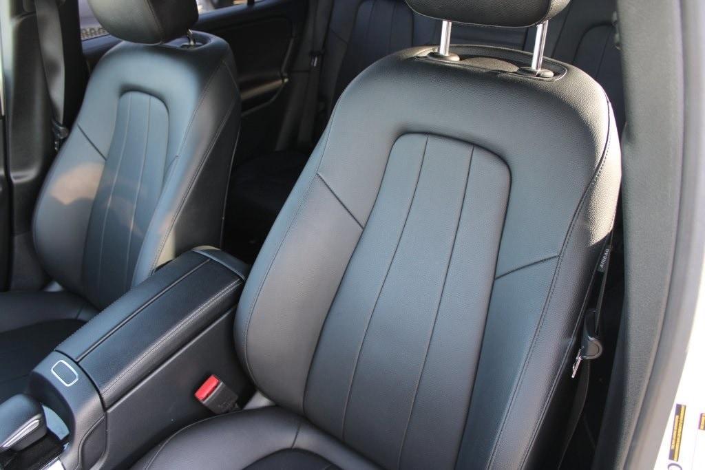 used 2023 Mercedes-Benz GLB 250 car, priced at $24,990