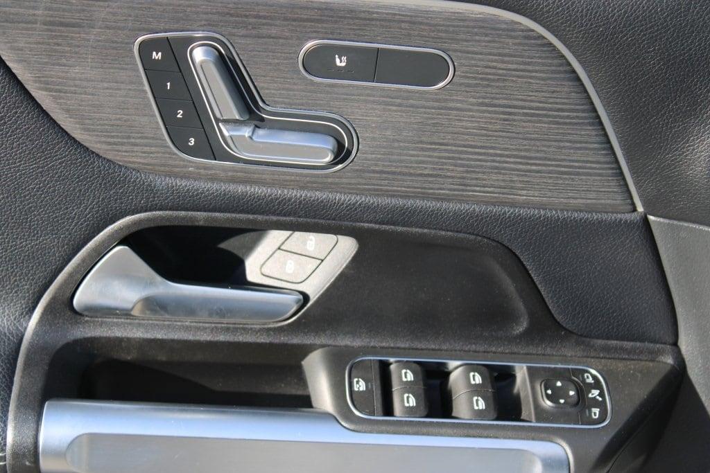 used 2023 Mercedes-Benz GLB 250 car, priced at $24,990