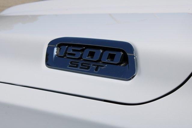 new 2025 Ram 1500 car, priced at $45,118