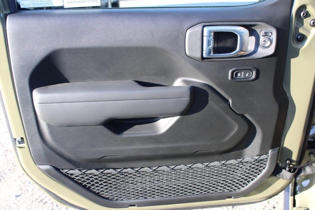 new 2026 Jeep Wrangler car, priced at $44,295