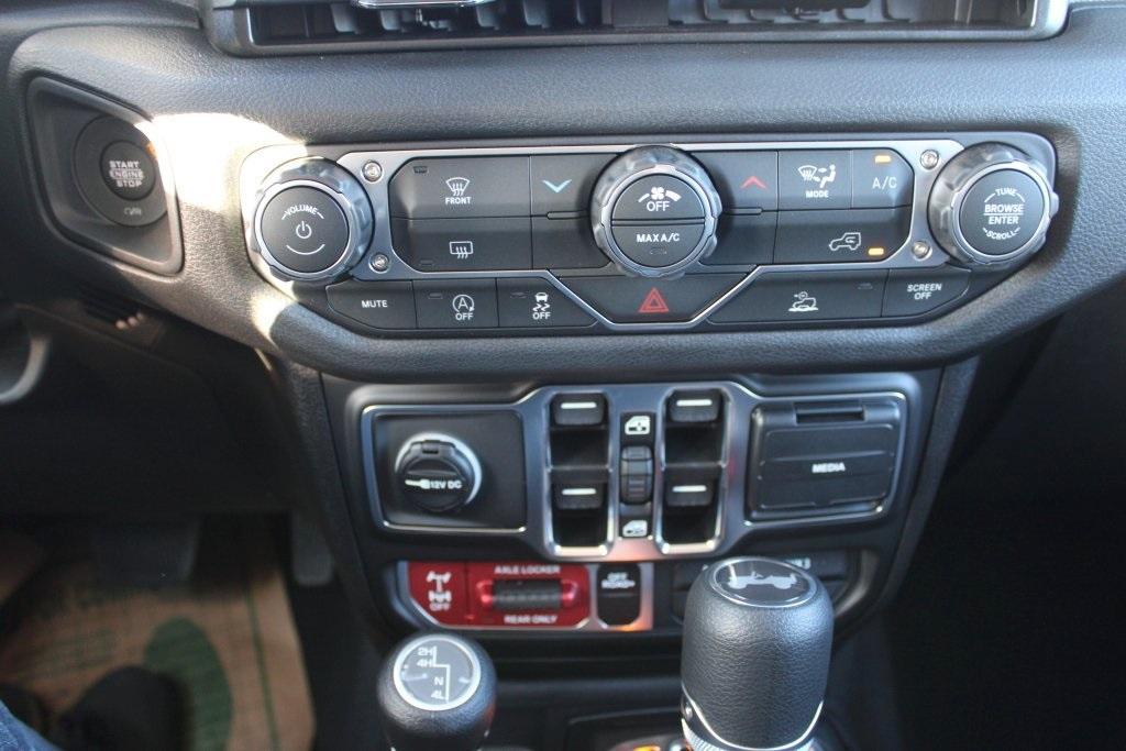 new 2026 Jeep Wrangler car, priced at $44,295