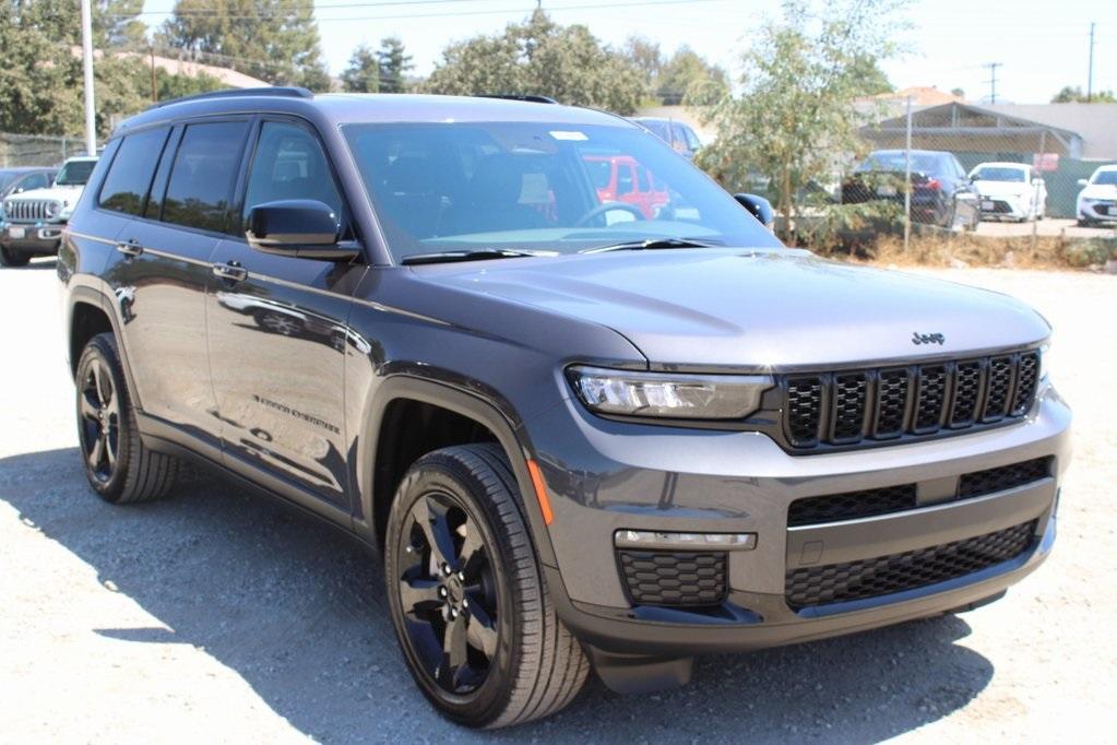 new 2025 Jeep Grand Cherokee L car, priced at $49,335