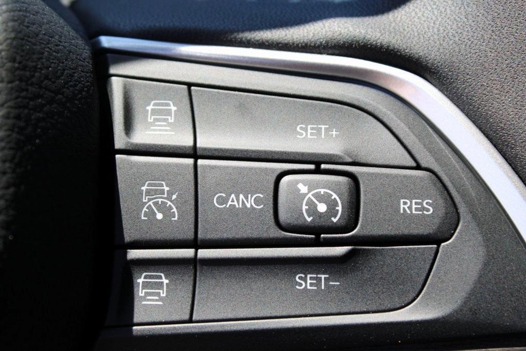 new 2025 Jeep Grand Cherokee L car, priced at $49,335