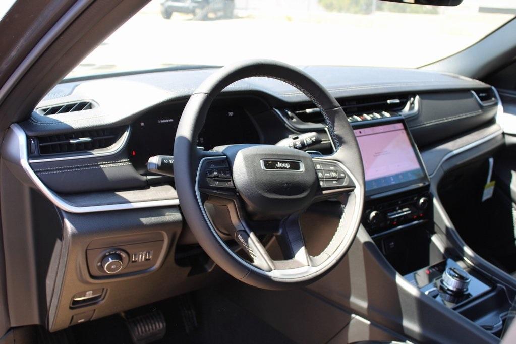 new 2025 Jeep Grand Cherokee L car, priced at $49,335