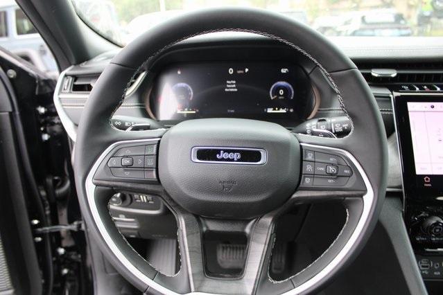 new 2025 Jeep Grand Cherokee car, priced at $41,732