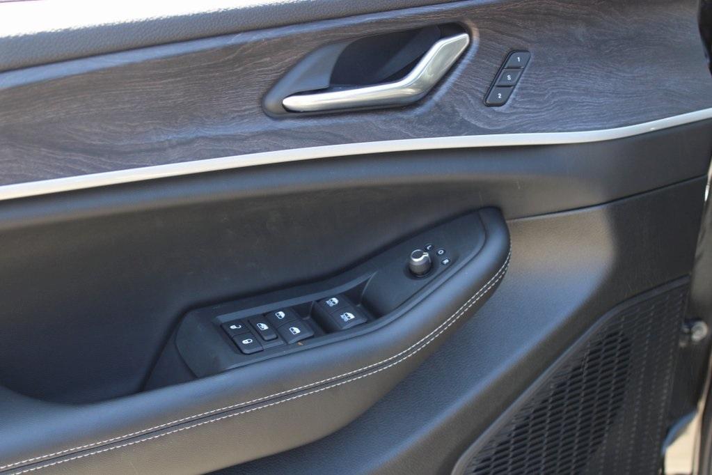 new 2025 Jeep Grand Cherokee car, priced at $47,760