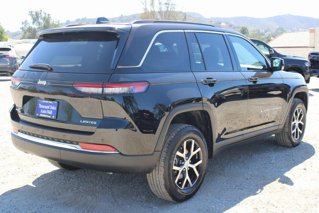 new 2025 Jeep Grand Cherokee car, priced at $47,760