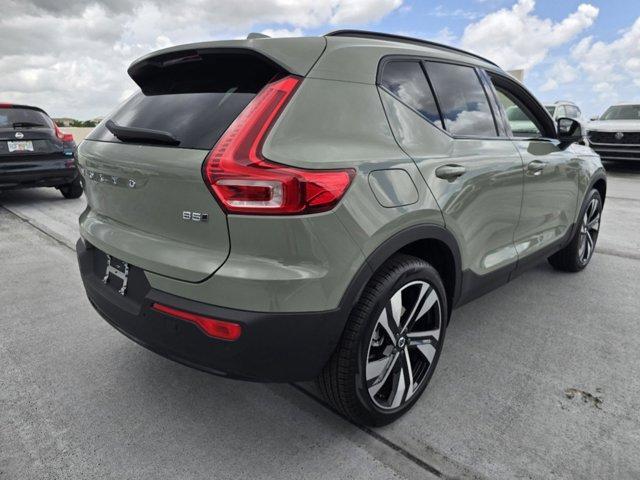 new 2025 Volvo XC40 car, priced at $49,240