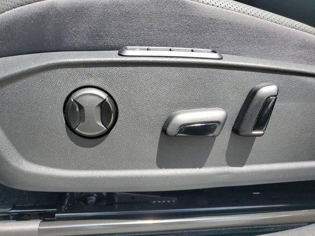 new 2025 Volkswagen ID.4 car