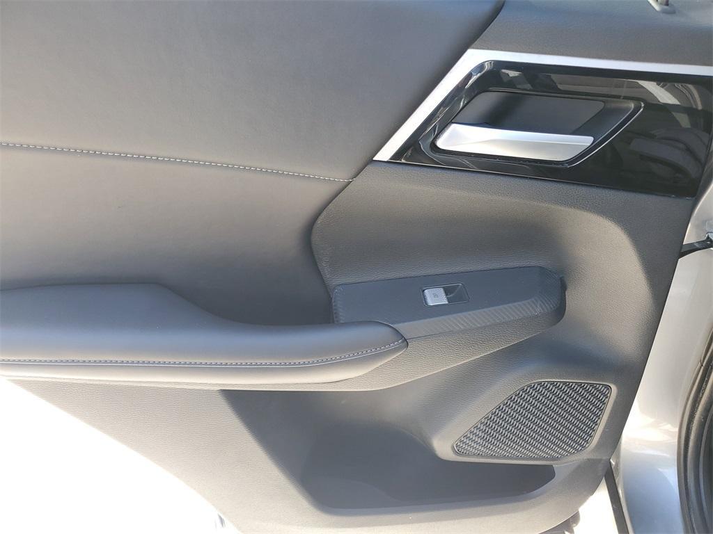 used 2024 Mitsubishi Outlander car, priced at $26,798
