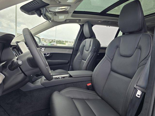 new 2025 Volvo XC90 car, priced at $78,396