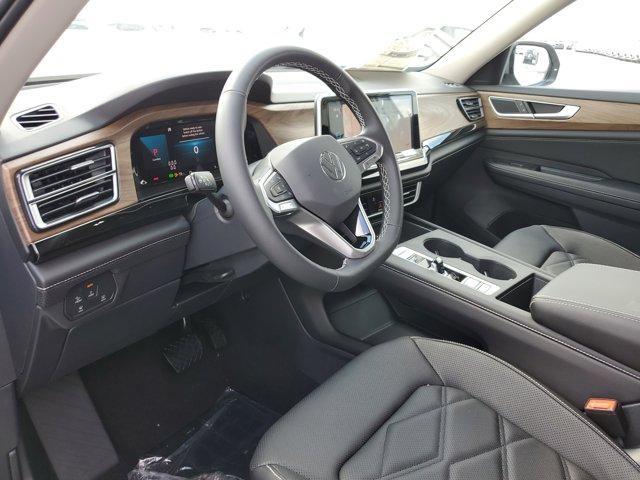 new 2025 Volkswagen Atlas car, priced at $35,518