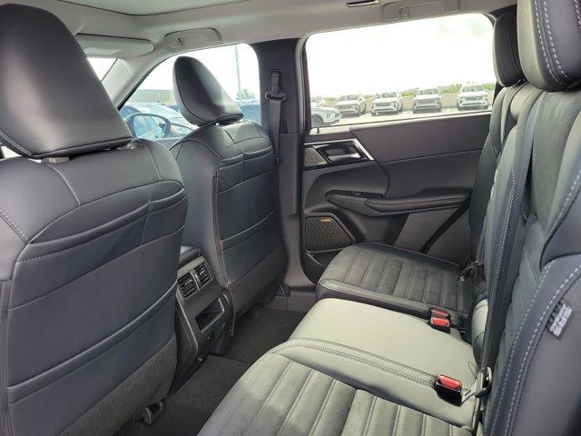 new 2025 Mitsubishi Outlander car, priced at $41,860