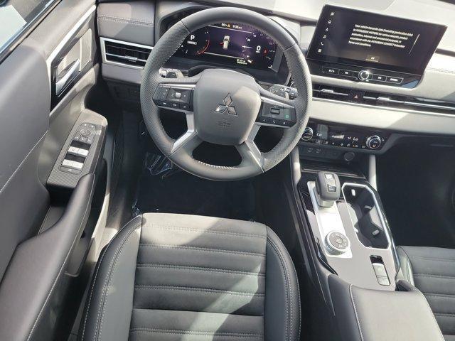 new 2025 Mitsubishi Outlander car, priced at $41,860