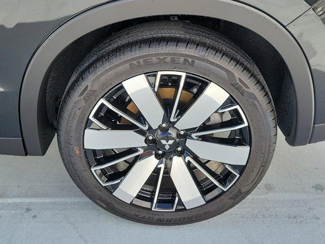new 2025 Mitsubishi Outlander car, priced at $41,860