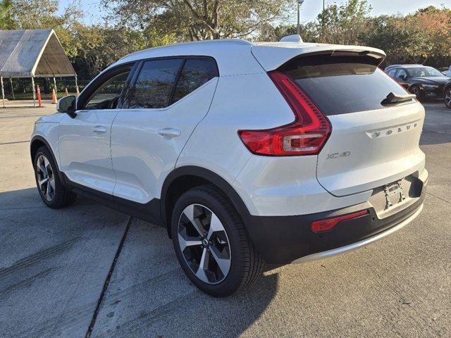 new 2025 Volvo XC40 car, priced at $45,485