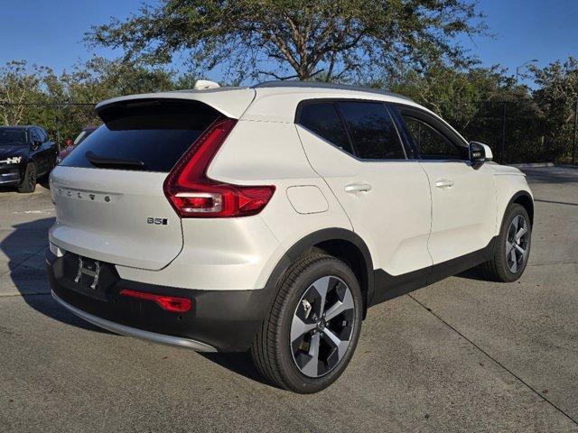 new 2025 Volvo XC40 car, priced at $45,485