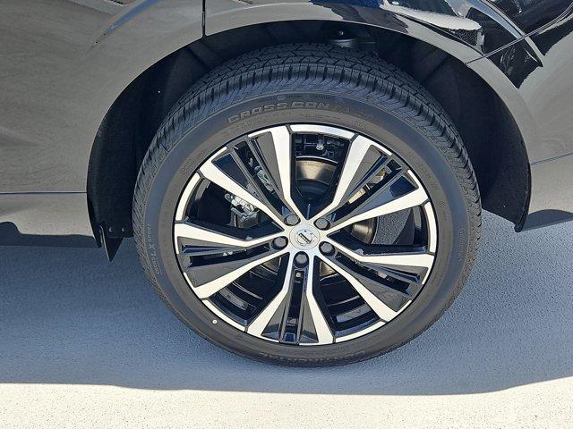 new 2025 Volvo XC60 car, priced at $53,625