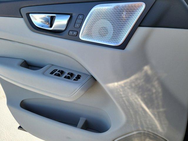 new 2026 Volvo XC60 Plug-In Hybrid car, priced at $79,161