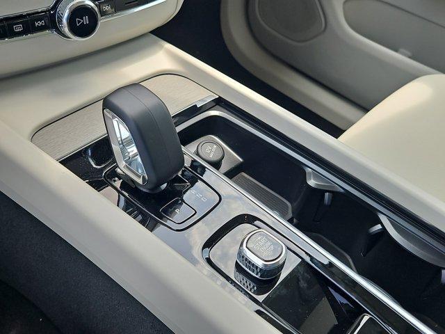 new 2025 Volvo XC60 car, priced at $53,235