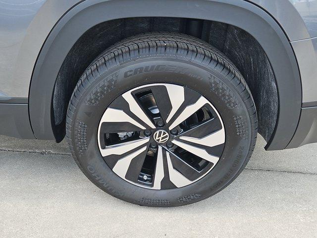 new 2025 Volkswagen Atlas car, priced at $43,191