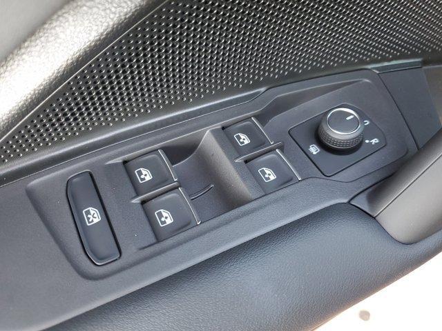 new 2025 Volkswagen Tiguan car