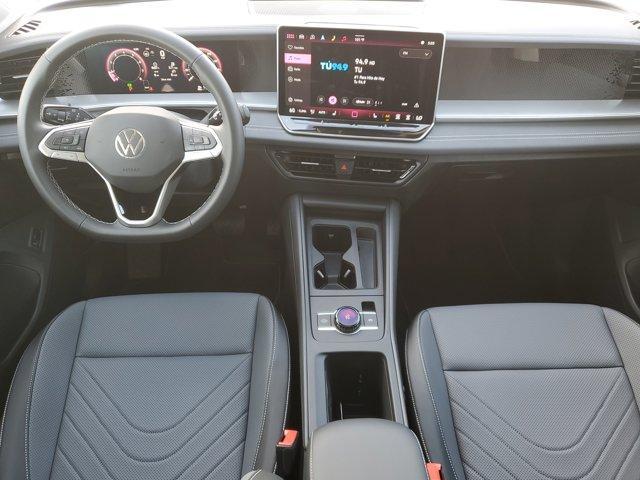 new 2025 Volkswagen Tiguan car