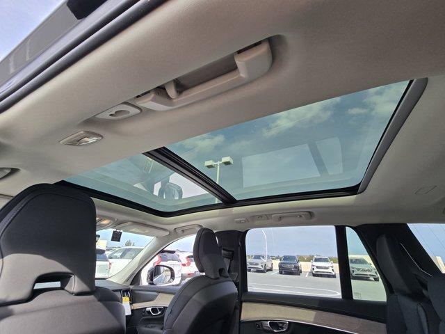 new 2025 Volvo XC90 car, priced at $69,155
